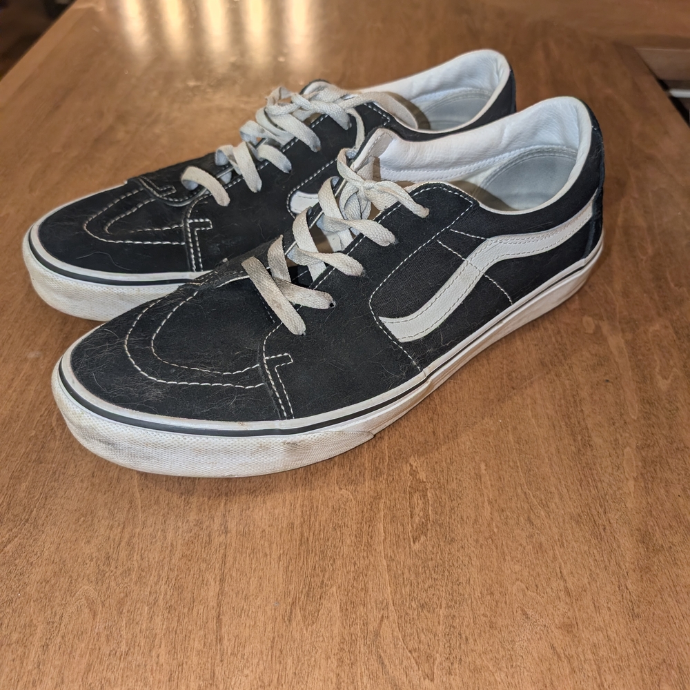 Vans Old Skool Low-Top Sneakers in Black/White